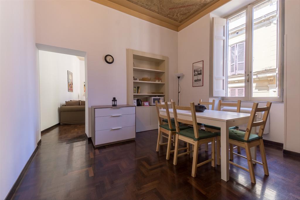 Palazzo Borghese Lovely Flat Rome Exterior photo